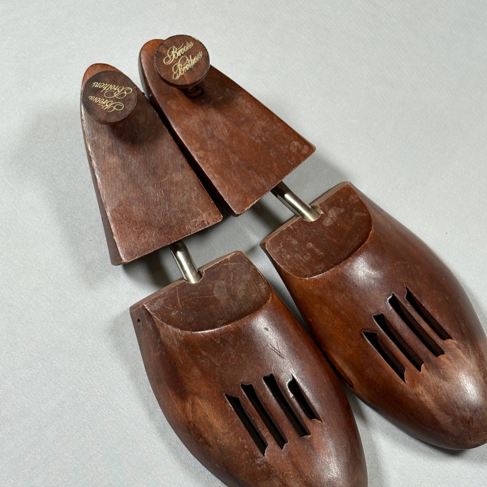 Brooks Brothers Shoe Trees Men L Wood Brown Adjustable Ventilated Split Toe